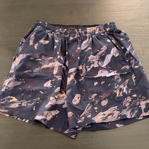Lululemon Bowline shorts, medium, 5”
